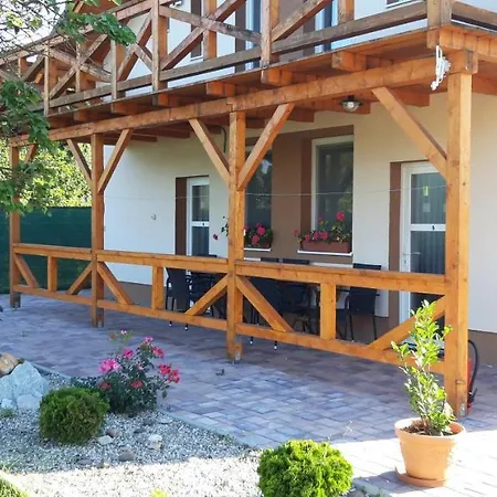 Maison d'hôtes Flower Bike Štúrovo